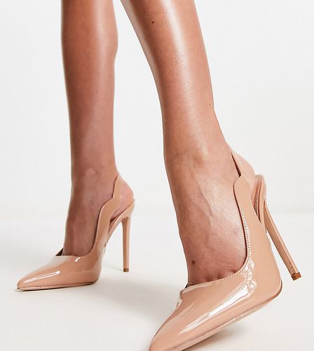 Simmi London - Corale - Chaussures larges à talon à bride arrière - Beige verni - Simmi Wide Fit - Modalova