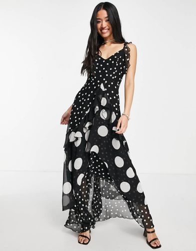 Robe longue à pois de taille variée avec ourlet asymétrique - Style Cheat - Modalova