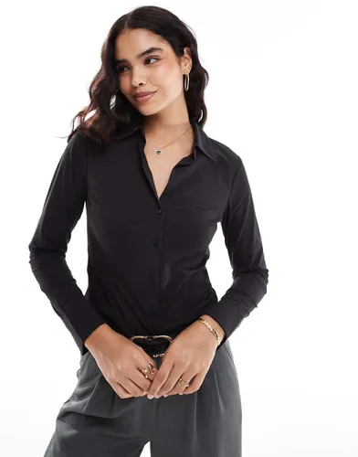 Chemise ajustée en popeline - Stradivarius - Modalova