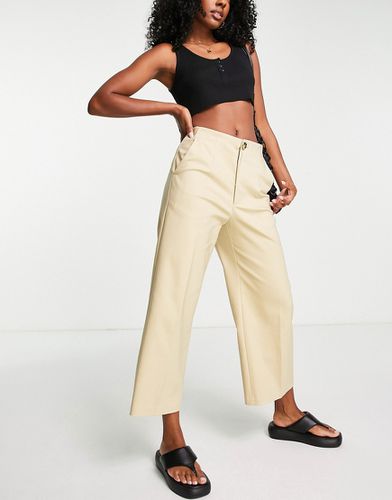 Jupe-culotte ajustée à ceinture - Camel - Stradivarius - Modalova