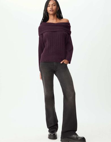 Pull asymtrique  paules dnudes en maille - Bordeaux - Stradivarius - Modalova