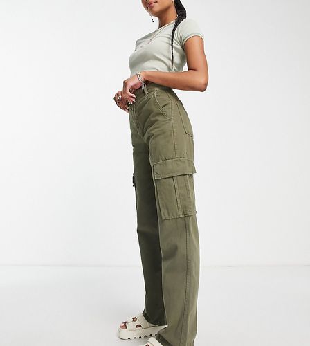 Petite - STR - Pantalon cargo droit - Kaki - Stradivarius - Modalova