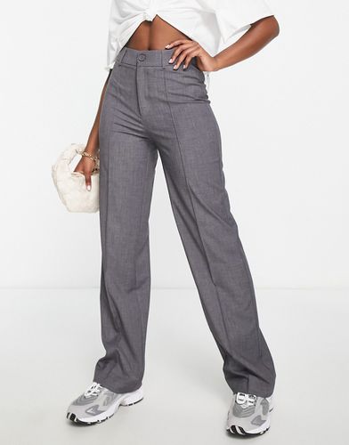 STR - Pantalon droit ajusté à taille haute avec surpiqûres devant - Stradivarius - Modalova