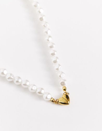 Collier de perles fantaisie avec pendentif caur - Petit Moments - Modalova