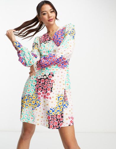 Exclusivité - Robe portefeuille courte à imprimé patchwork fleuri - Pieces - Modalova