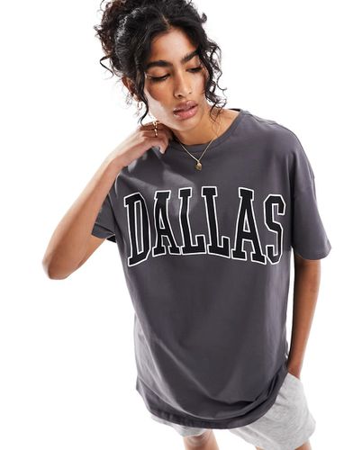 T-shirt long à imprimé Dallas - Pieces - Modalova