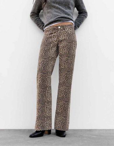 Jean droit  imprim lopard orn de strass  dtail toile - Pull & bear - Modalova