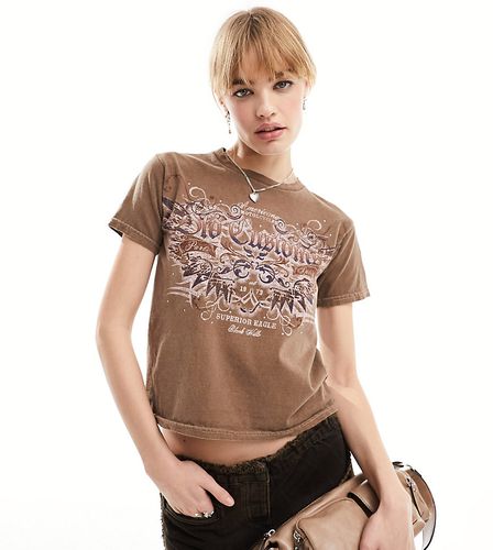 T-shirt court à motif Americana - Marron délavé - Reclaimed Vintage - Modalova