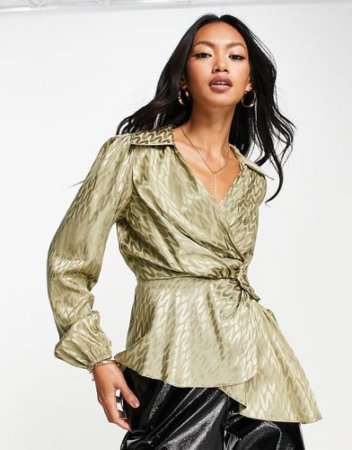 Chemise en jacquard torsadée sur le devant - Kaki - River Island - Modalova