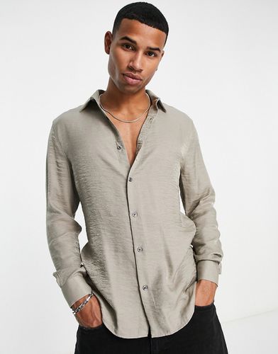 Chemise métallisée à manches longues - Taupe - River Island - Modalova