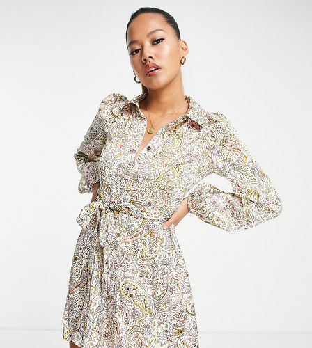 Robe chemise courte en satin à imprimé cachemire - River Island Petite - Modalova