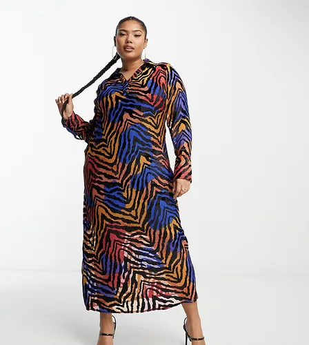 Robe chemise longue en dévoré - Multicolore - River Island Plus - Modalova