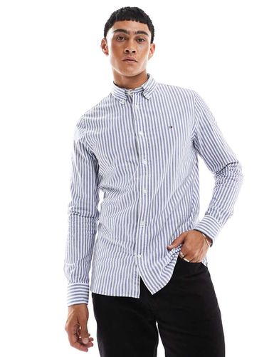 Chemise ajustée coupe classique en popeline à rayures - Tommy Hilfiger - Modalova