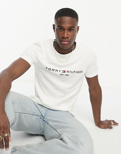 T-shirt avec logo drapeau brodé - Tommy Hilfiger - Modalova