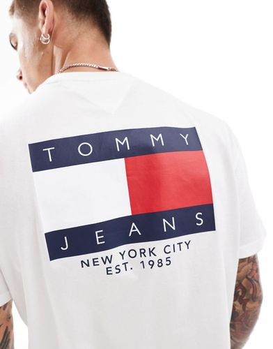 T-shirt avec logo drapeau au dos - Tommy Jeans - Modalova