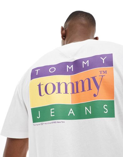 T-shirt coupe classique unisexe à motif drapeau - Tommy Jeans - Modalova