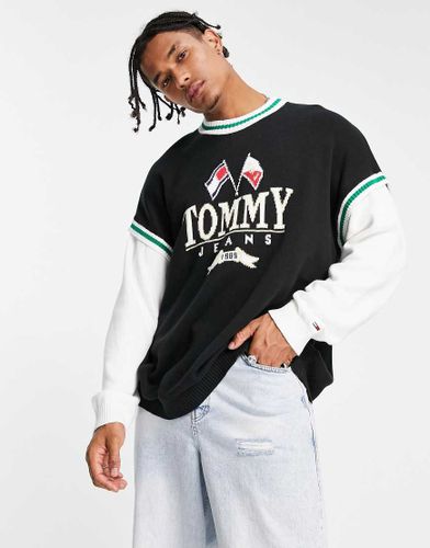 T-shirt coupe skateur moderne effet superposé à manches longues en maille avec logo style universitaire - Tommy Jeans - Modalova
