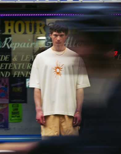 T-shirt ultra oversize avec soleil brodé à l'avant et au dos - Écru - Topman - Modalova
