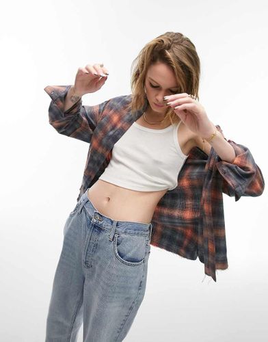 Chemise manches longues à carreaux et coutures brutes - Topshop - Modalova