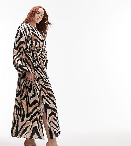 Riviera - Robe mi-longue à manches longues avec imprimé animal - Topshop Curve - Modalova