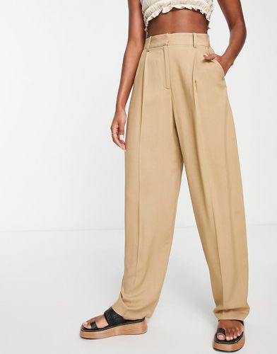 Pantalon d'ensemble coupe carotte masculine - Sable - Topshop - Modalova