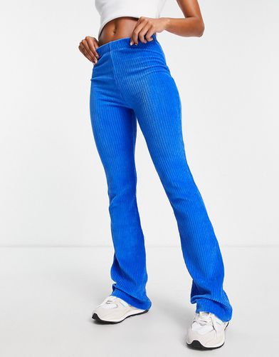 Pantalon évasé en velours côtelé stretch - cobalt - Topshop - Modalova