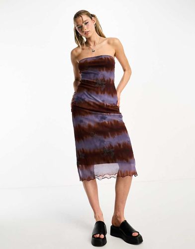 Robe tube mi-longue sans bretelles effet tie-dye rétro - Tammy Girl - Modalova