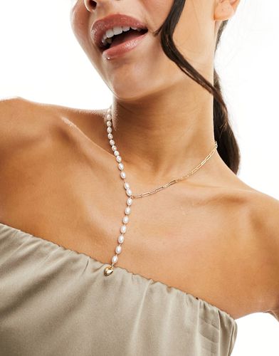 Collier avec perles et chaîne et pendentif caur - True Decadence - Modalova
