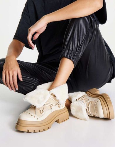Bottines de randonnée chunky avec doublure en fausse fourrure - Sable - Truffle Collection - Modalova