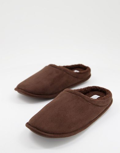 Chaussons duveteux style mules - Truffle Collection - Modalova