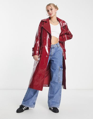 Urban Code - Trench-coat long en PU - Bordeaux - Urbancode - Modalova