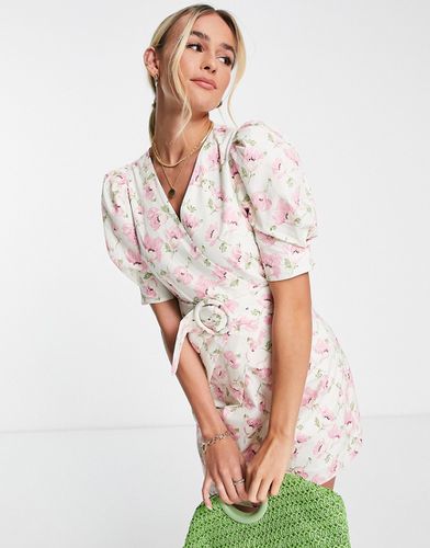 Robe courte à imprimé fleurs et manches courtes - Rose - Urban Revivo - Modalova