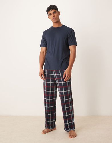 Pantalon de pyjama en polyester à imprimé carreaux - Urban Threads - Modalova