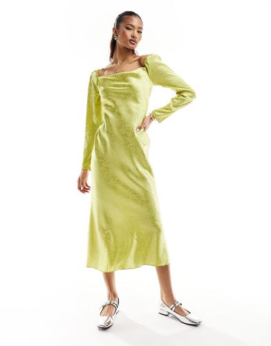 Robe mi-longue en satin à col bénitier - Chartreuse fleuri - Urban Threads - Modalova