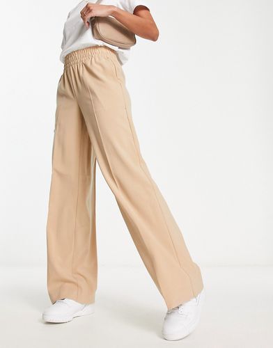 Pantalon large à enfiler avec taille froncée - Crème - Vero Moda - Modalova
