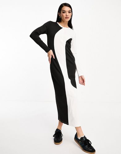 Robe mi-longue en jersey color block - Noir et blanc - Vero Moda - Modalova