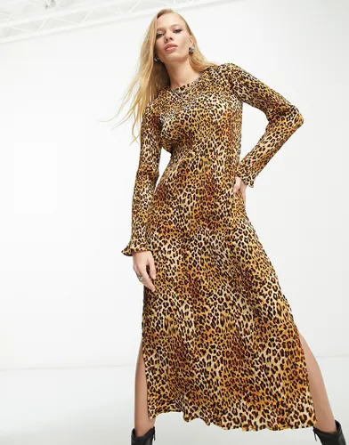 Robe plissée mi-longue à imprimé léopard - Violet Romance - Modalova