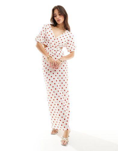 Robe à pois longue avec découpes sur le côté et manches bouffantes - Blanc/rouge - Yas - Modalova