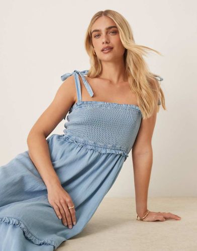Robe mi-longue en denim de chambray  paules noues et buste fronc - Yas - Modalova