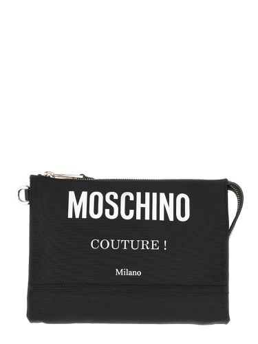 Moschino clutch bag with logo - moschino - Modalova