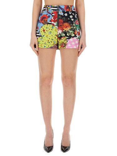 Moschino jeans printed shorts - moschino jeans - Modalova