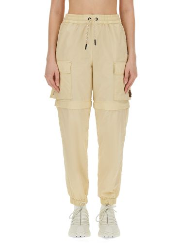 Moncler grenoble cargo pants - moncler grenoble - Modalova