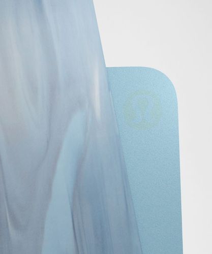 “ Le Tapis 3 mm en caoutchouc certifiÃ© FSC â€“ Bleu - lululemon - Modalova