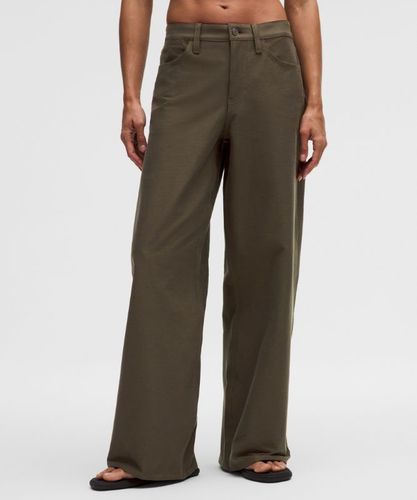 “ Pantalon EasyFive taille basse large classique Standards â€“ Brun/Vert â€“ Taille 24 - lululemon - Modalova