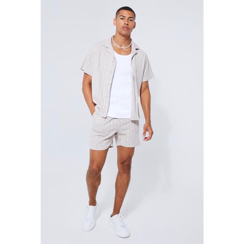 Ensemble côtelé avec chemise et short - Boohooman - Modalova