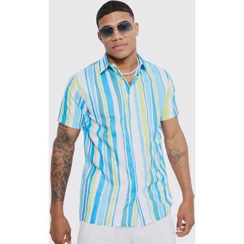 Chemise moulante à rayures et manches courtes - Boohooman - Modalova