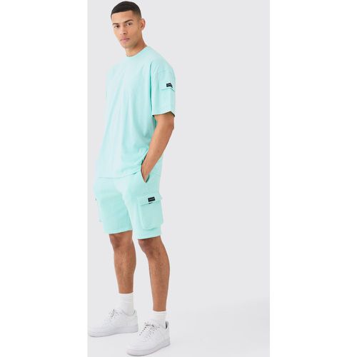 Man Oversized Cargo T-shirt And Slim Short Set - Boohooman - Modalova