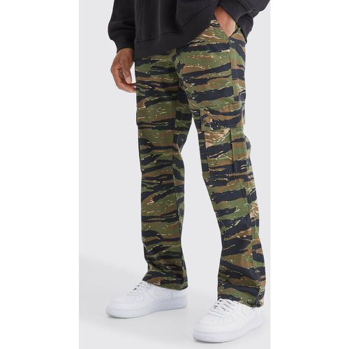 Pantalon droit à imprimé camouflage - Boohooman - Modalova