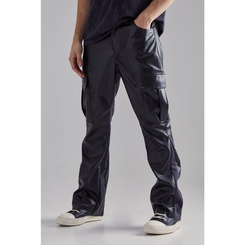 Pu Gusset Detail Cargo Flared Trousers - Boohooman - Modalova