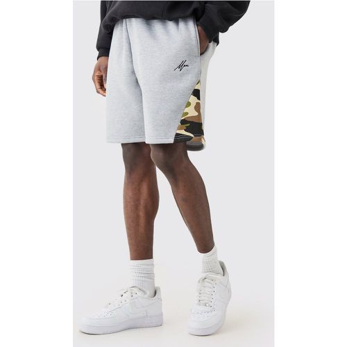 Relaxed Man Camo Gusset Shorts - Boohooman - Modalova